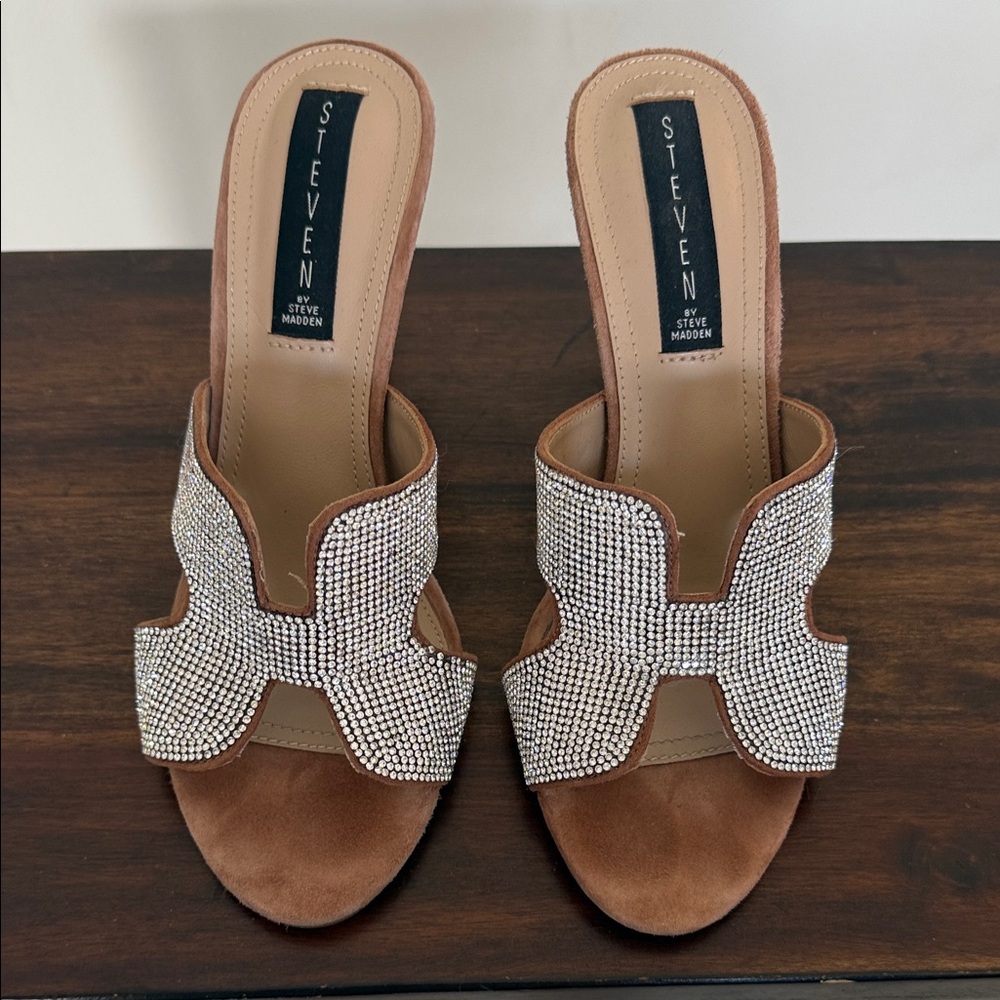 Steve Madden Brown Suede Slide Sandals with Rhinestone Embellishment